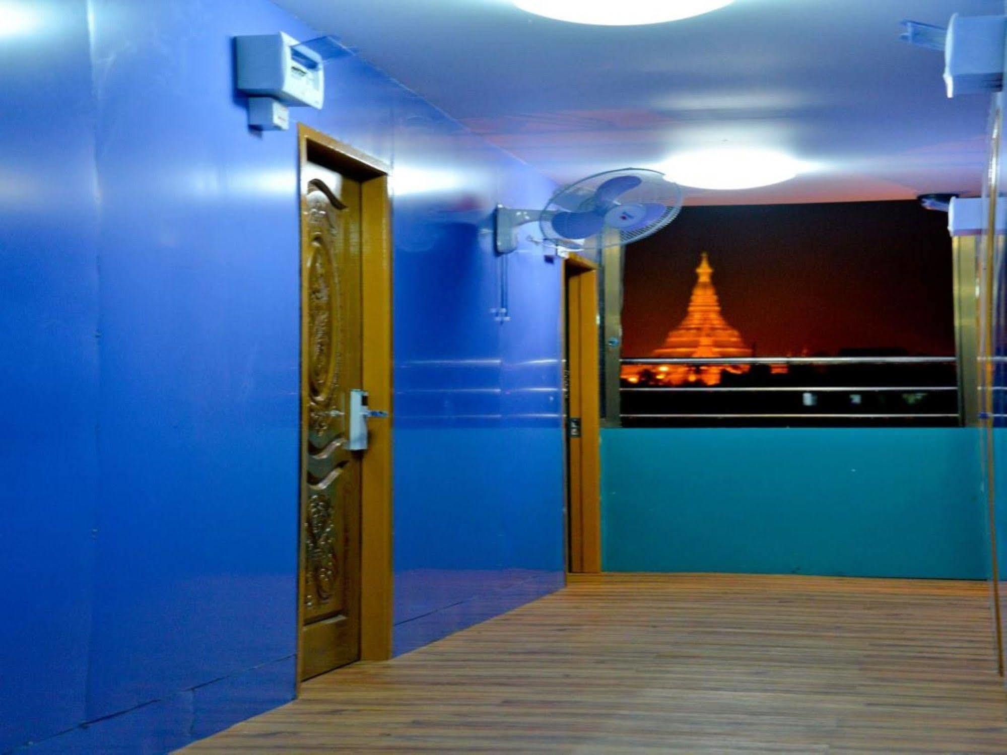 New Golden Forward Hotel Rangún Exteriér fotografie